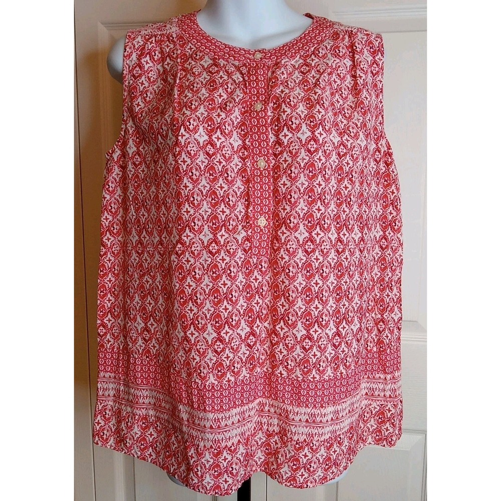 Gap Women Red White Geometric‎ Pattern Sleeveless 1/4 Button Top Size M